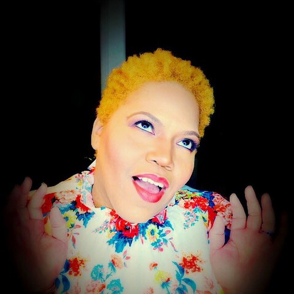 Meet your Posher, Chelita